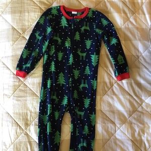 Baby Gap 5T boys fleece footed onsie pajamas